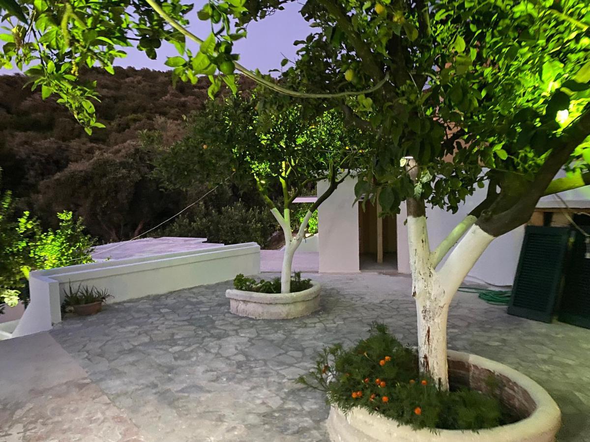 Villa Nouli Sarakiniko  ภายนอก รูปภาพ