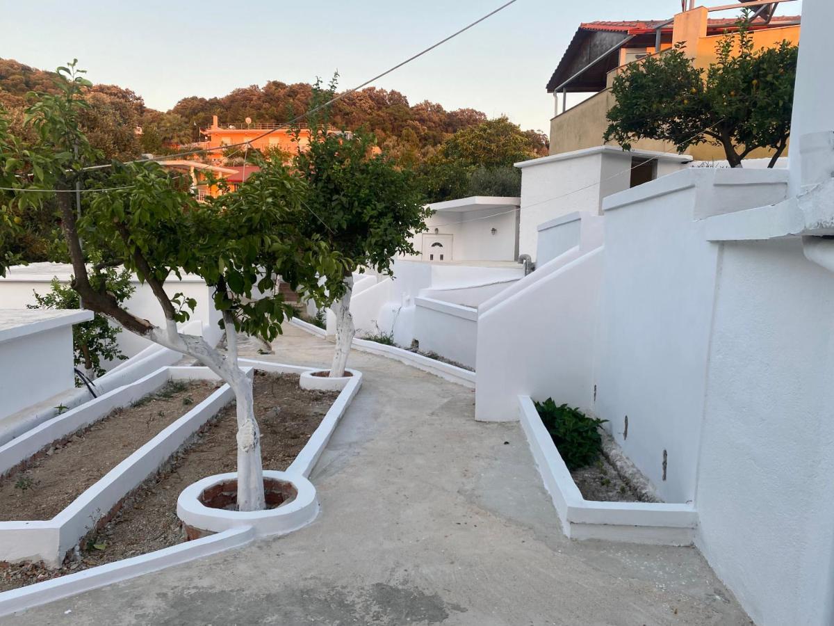 Villa Nouli Sarakiniko  ภายนอก รูปภาพ