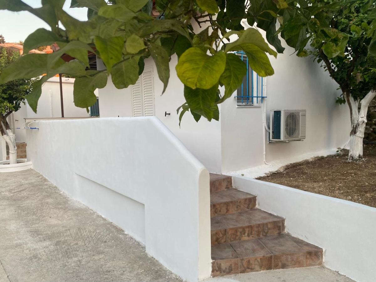 Villa Nouli Sarakiniko  ภายนอก รูปภาพ