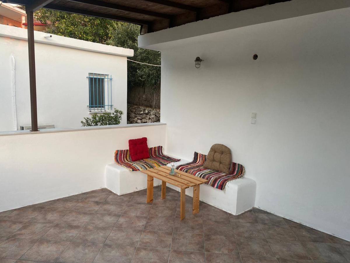 Villa Nouli Sarakiniko  ภายนอก รูปภาพ