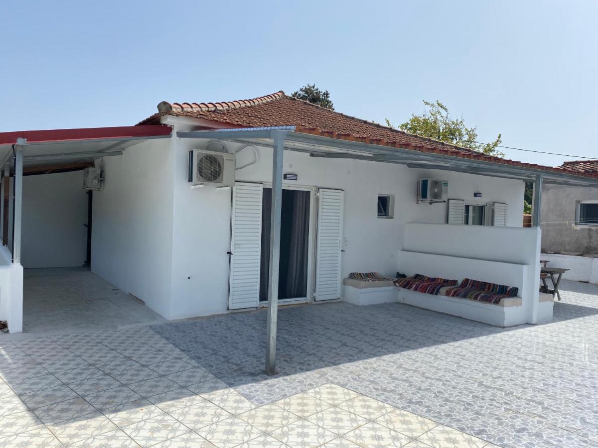 Villa Nouli Sarakiniko  ภายนอก รูปภาพ
